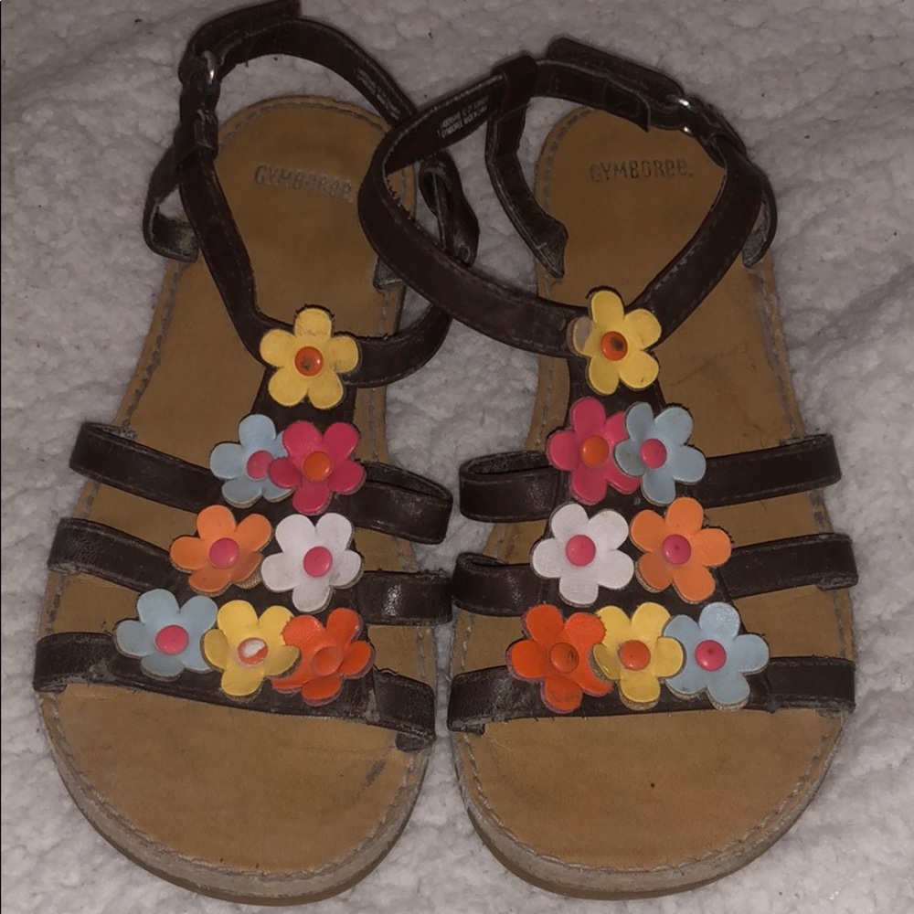 Girl’s sandals